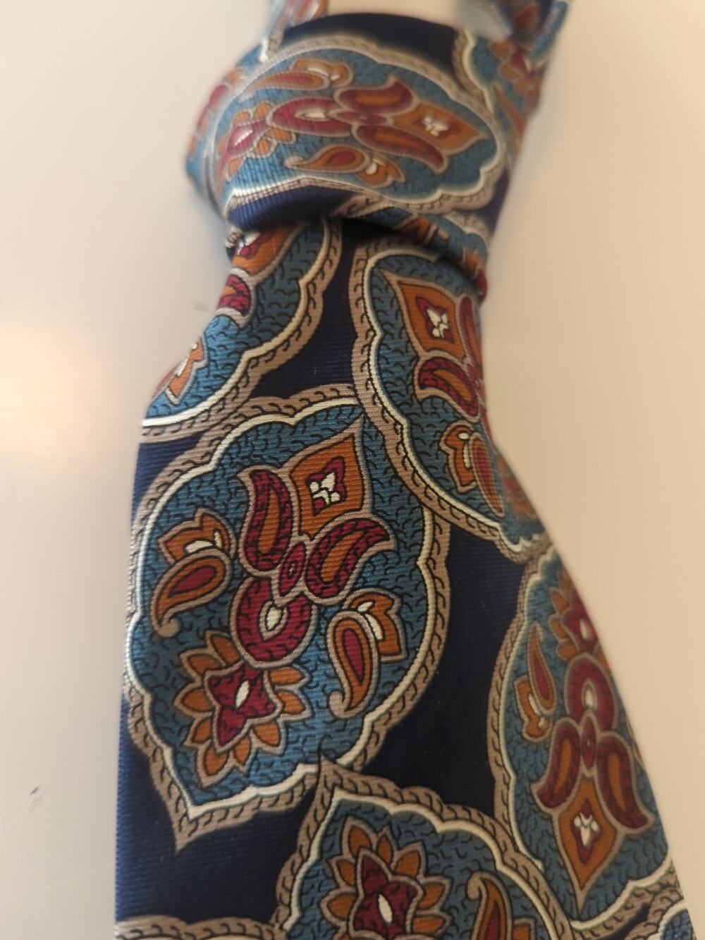 Christian Dior Men's Tie Navy‎ Multicolored 59" x 3.5"
